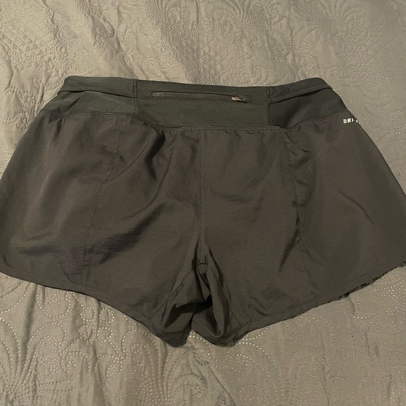 Nike shorts - Picture 2 of 3